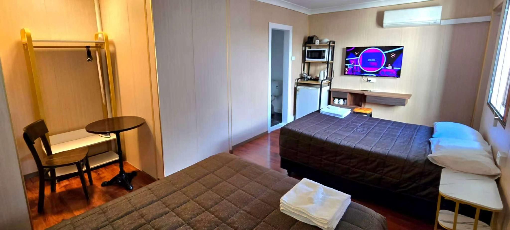 Alpine Heritage Motel Budget Twin 3