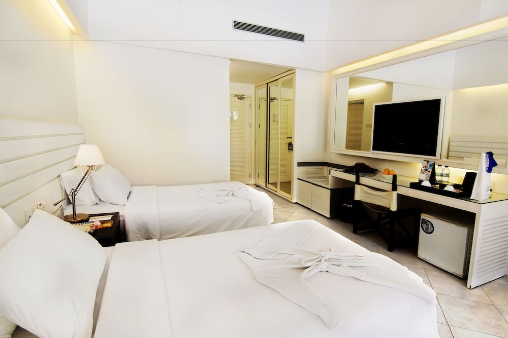 Nongsa Point Marina & Resort Deluxe Garden View 4