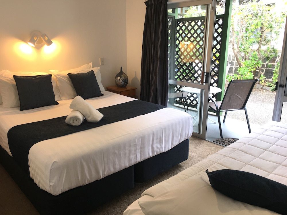 Family Apartment, 2 Bedrooms, Kitchenette, Courtyard Area