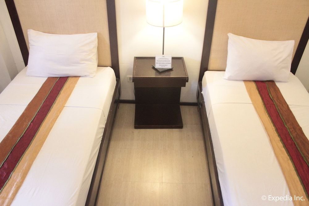 Subic Grand Seas Resort Deluxe Twin Room 6