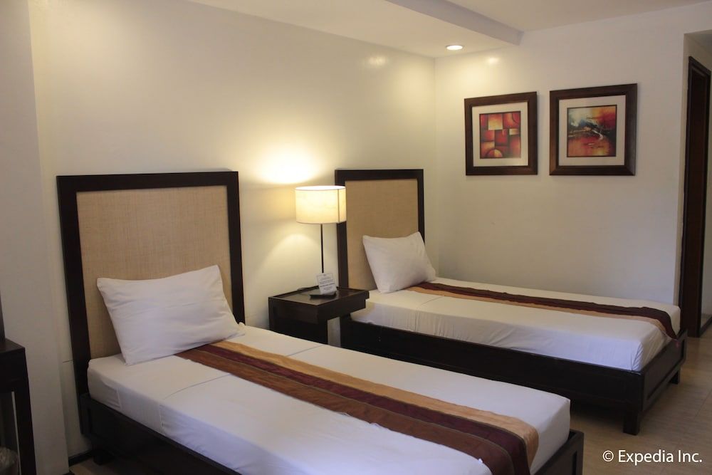 Subic Grand Seas Resort Deluxe Twin Room 5