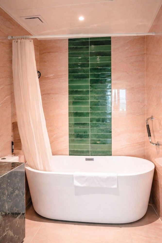 undefined Bon Ami Hotel - Thien Xuan Hotel 8