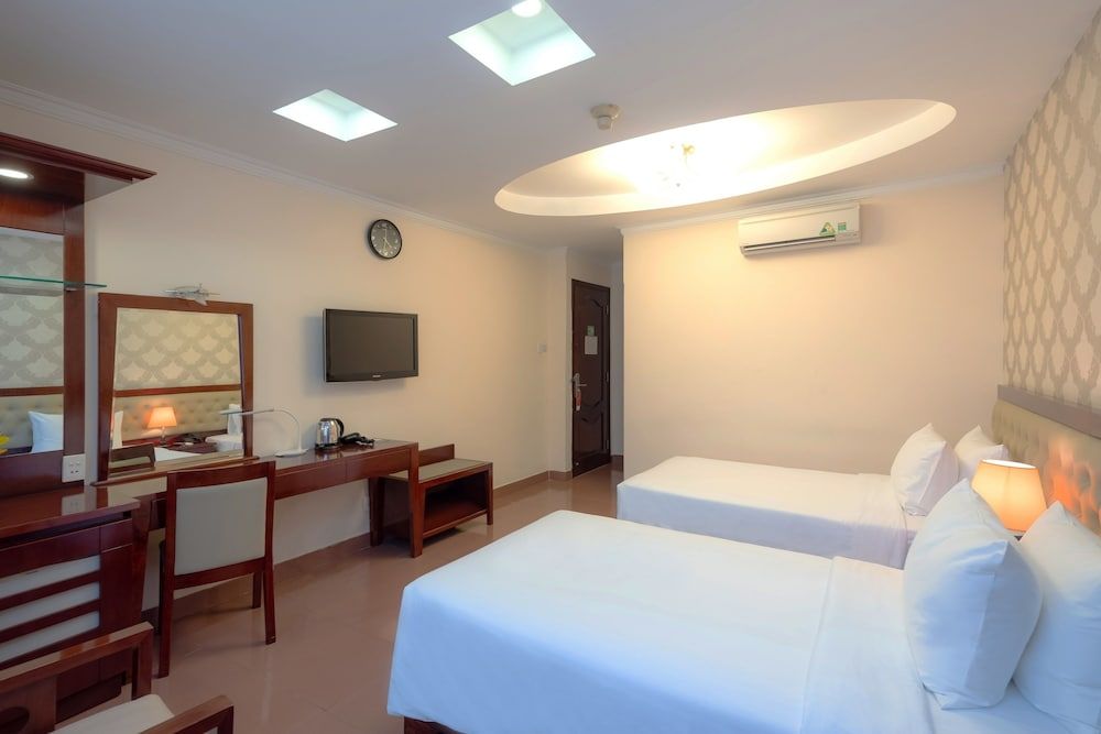 Deluxe Twin Room (Window)