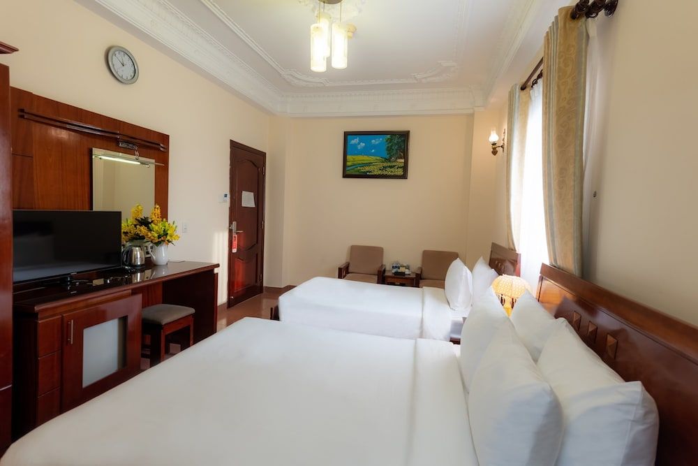 Deluxe Triple Room (Window)