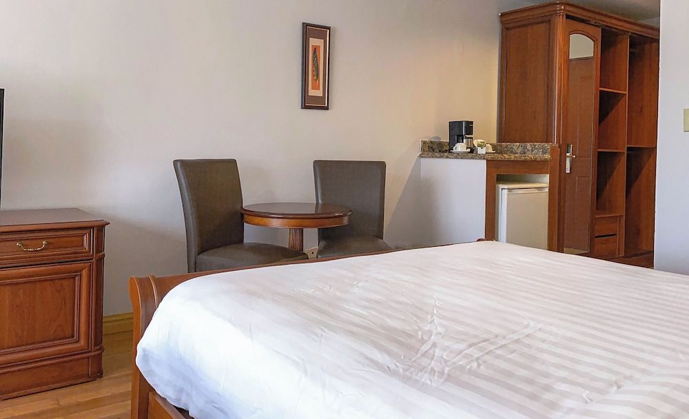 Hotel Valle del Rio, SA Basic Room, 1 King Bed, River View