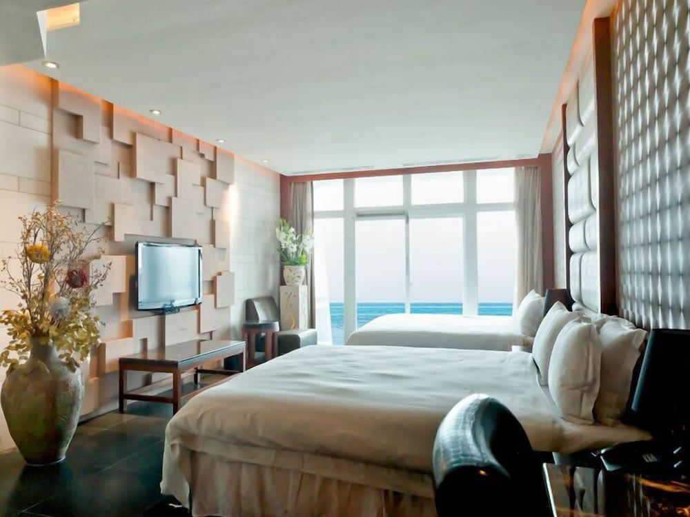 Luxury Room, Multiple Beds, Beach View