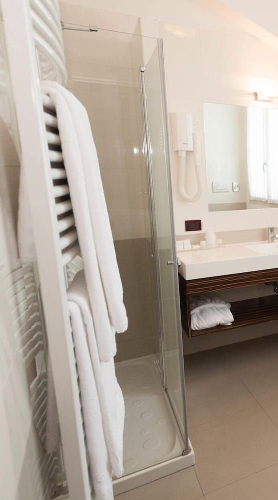 Hotel La Cartiera Superior Double Room, 1 King Bed 4