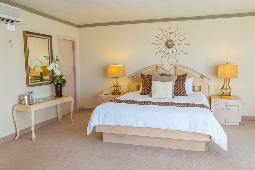 Estero Beach Hotel & Resort Presidential Suite (Uxmal) 4