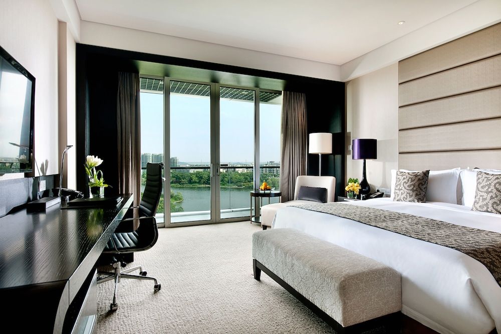 Crowne Plaza Shanghai Xiayang Lake by IHG Standard Room 3