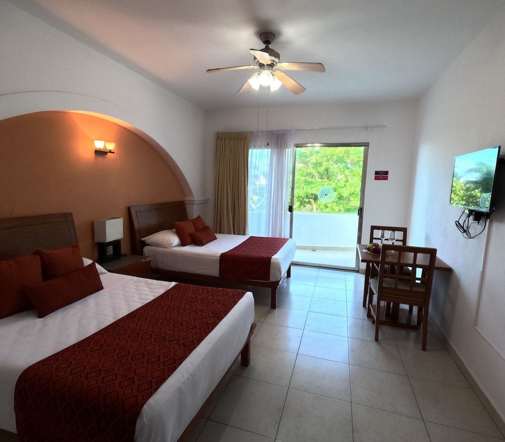 Casa Melissa - Near Yucatek Divers Standard Room, 1 Bedroom, Partial Ocean View 6