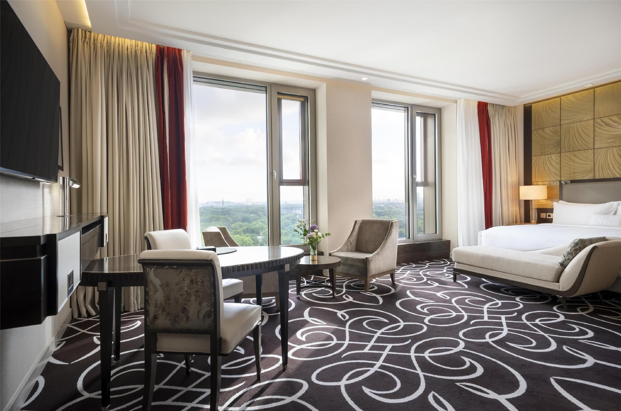 undefined Waldorf Astoria Berlin 8