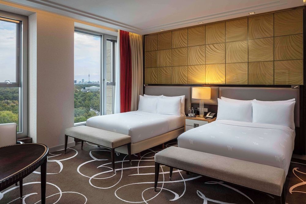 Waldorf Astoria Berlin Deluxe Room, 2 Twin Beds