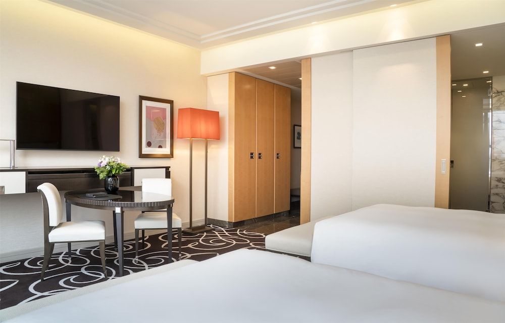 Waldorf Astoria Berlin Deluxe Room, 2 Twin Beds 5