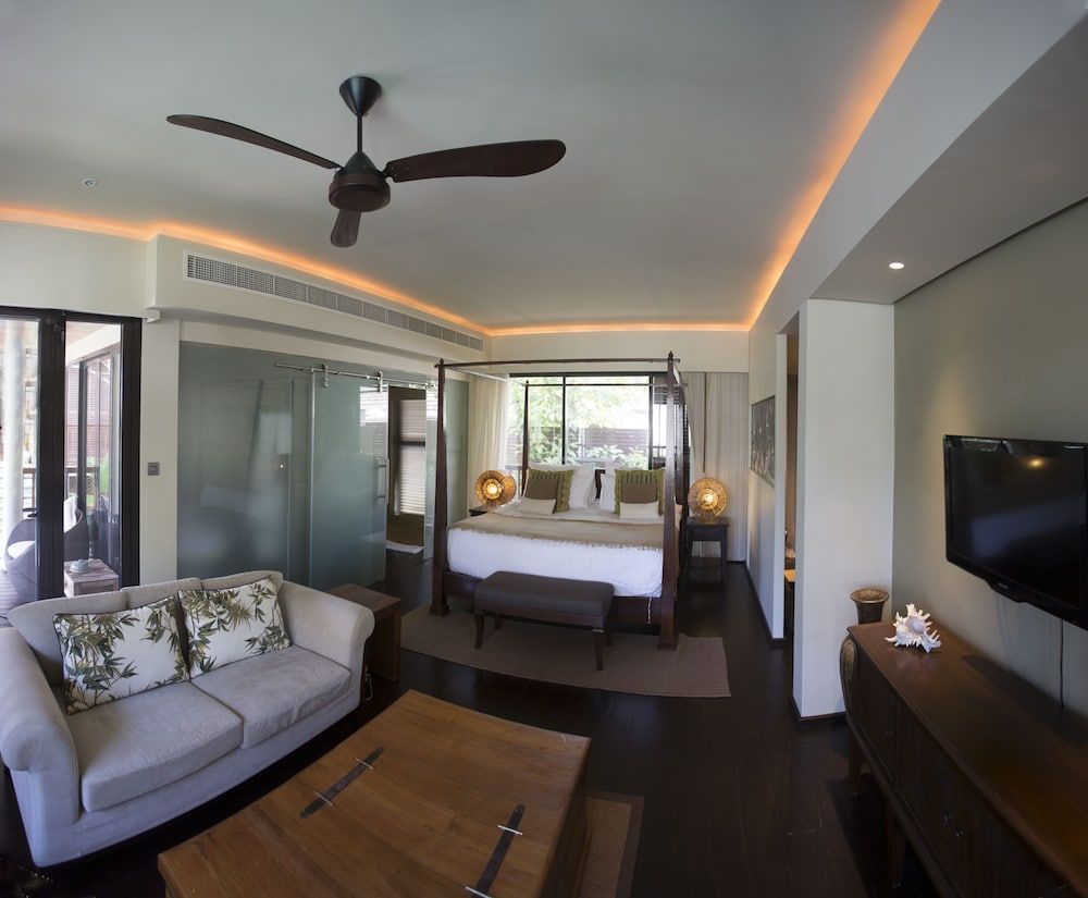 Dhevatara Beach Hotel Sea View Suite -Double
