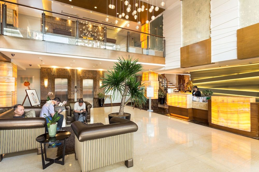 undefined Armada Hotel