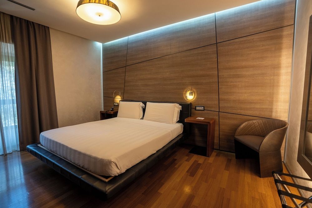 undefined Divina Luxury Hotel 4