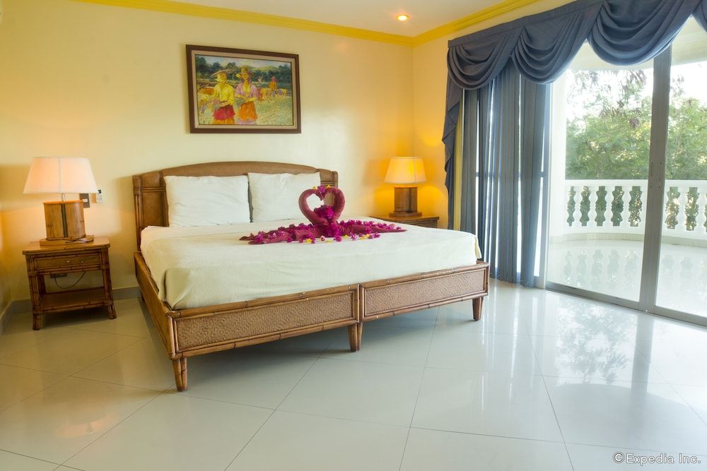 undefined Lingganay Boracay Hotel Resort 2