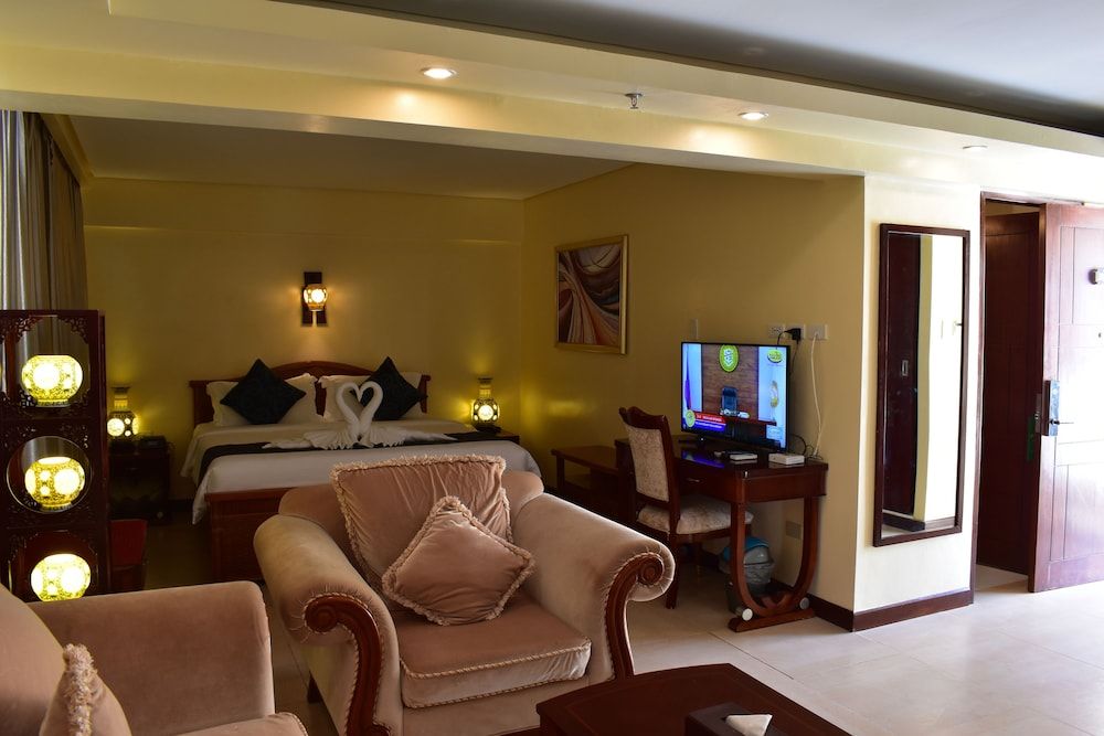undefined Golden Phoenix Hotel Boracay 10