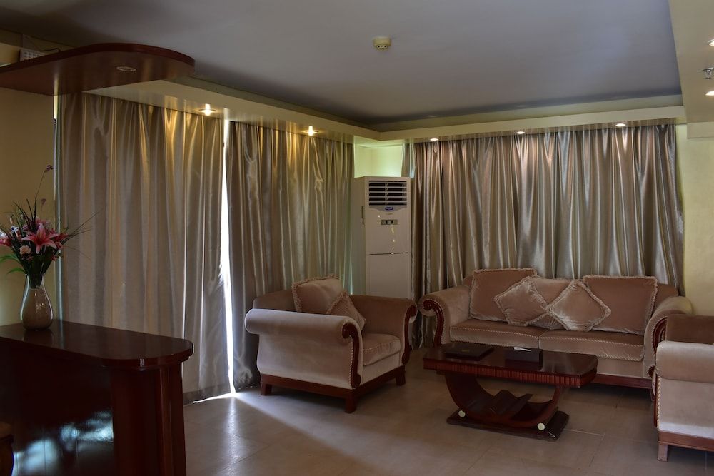 undefined Golden Phoenix Hotel Boracay 8