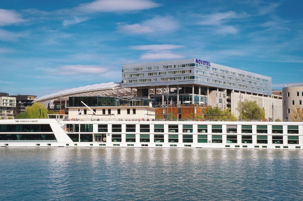 undefined Novotel Lyon Centre Confluence Bord de Saone 8