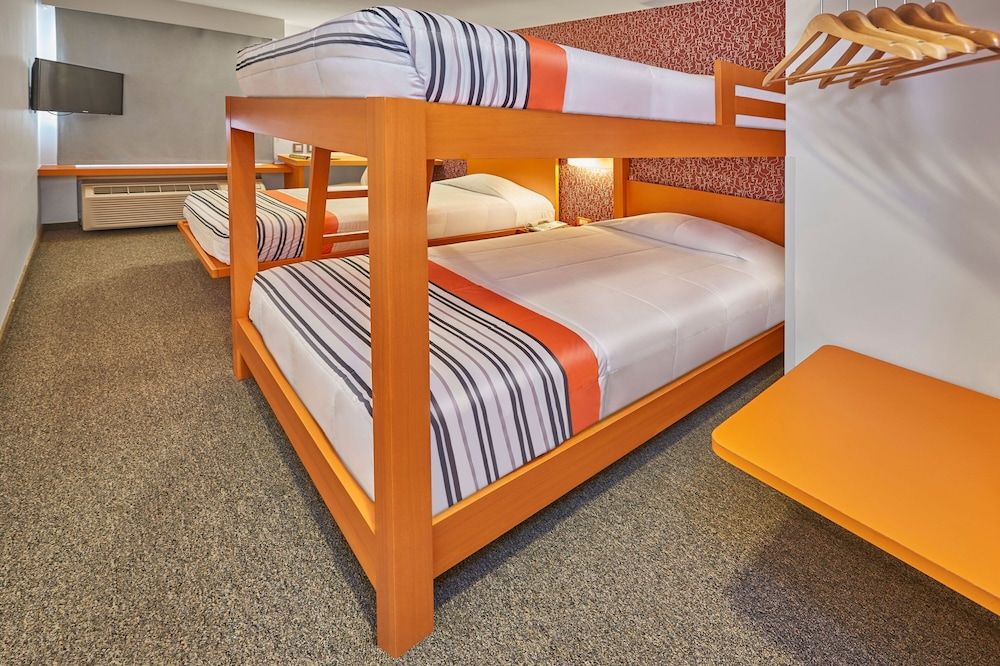Room, 3 Twin Beds