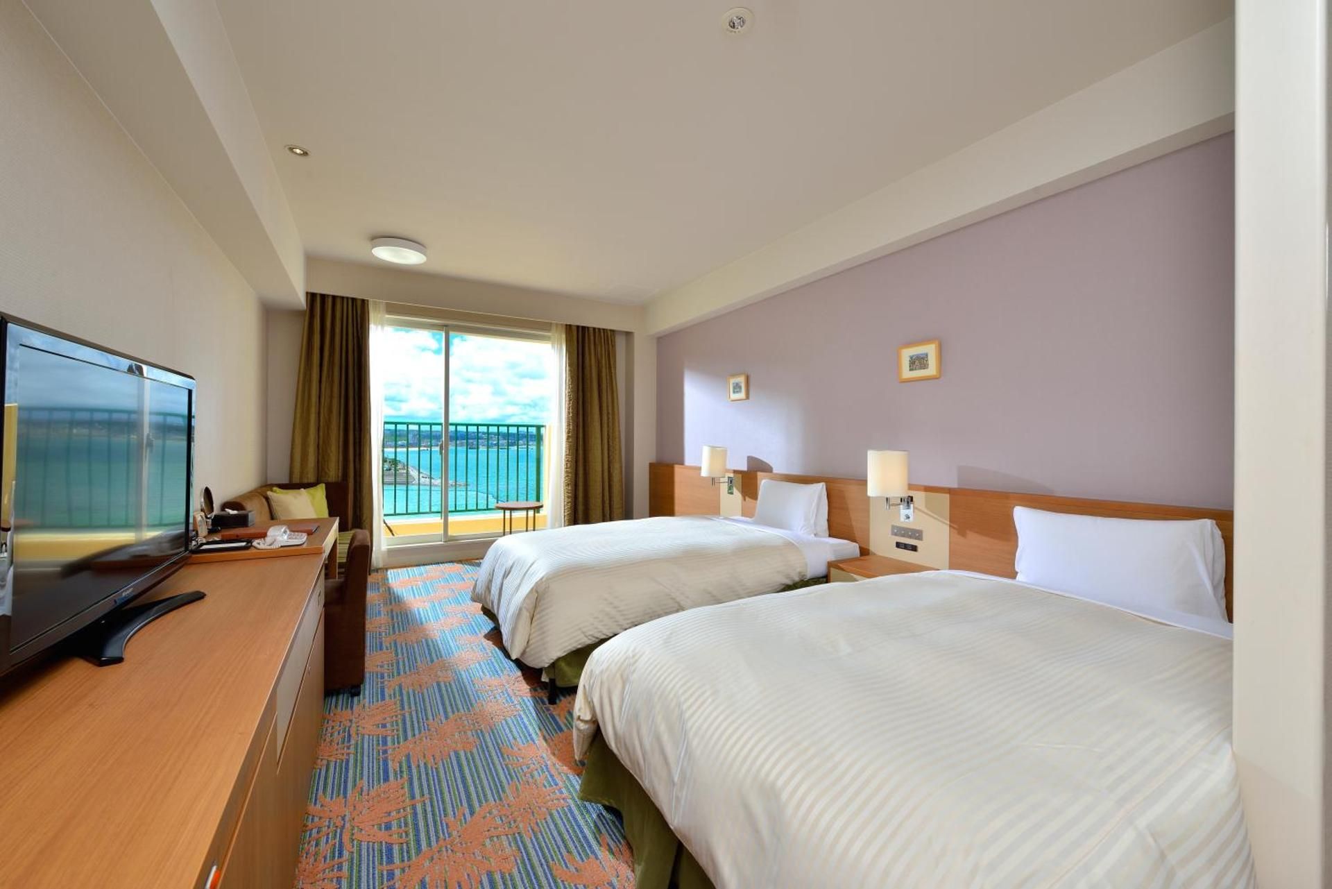 Standard Twin Room with Sea View - Non-Smoking