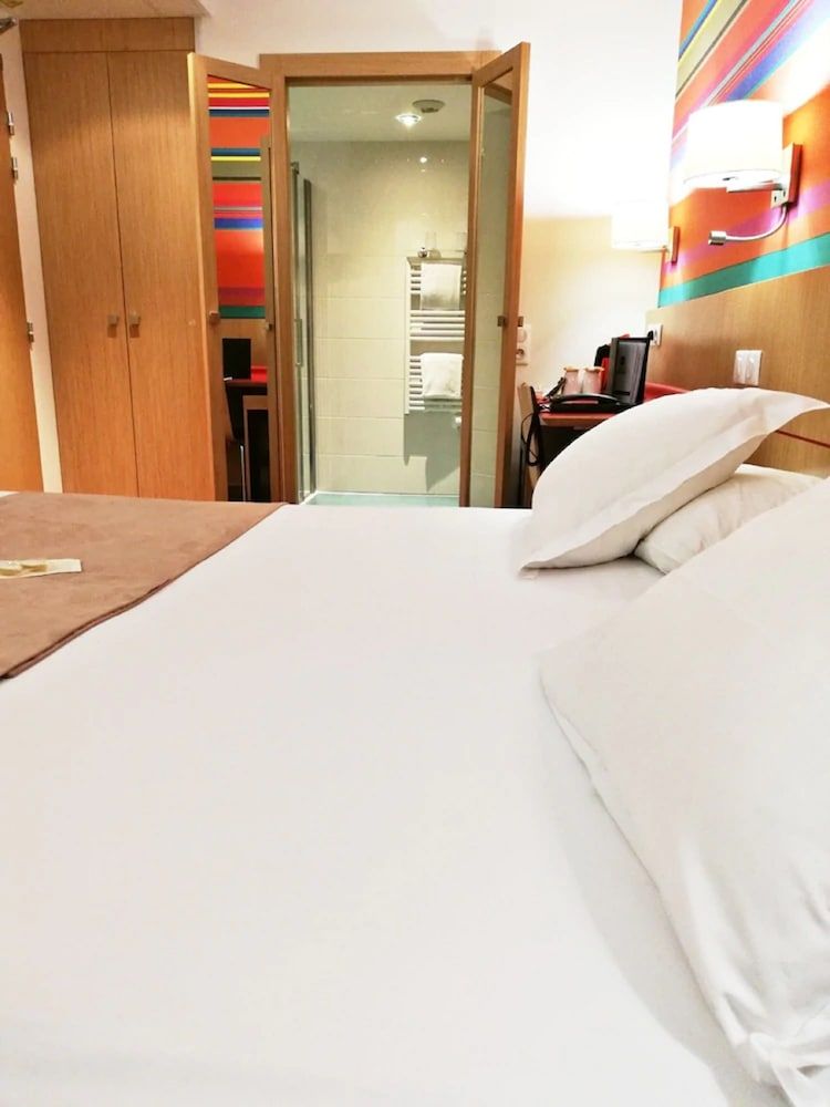 Best Western Hotel du Mucem Superior Room, 1 King Bed, Non Smoking 7