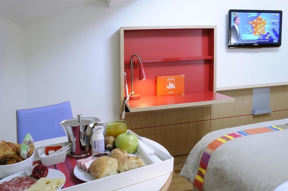 Best Western Hotel du Mucem Superior Room, 1 King Bed, Non Smoking 4