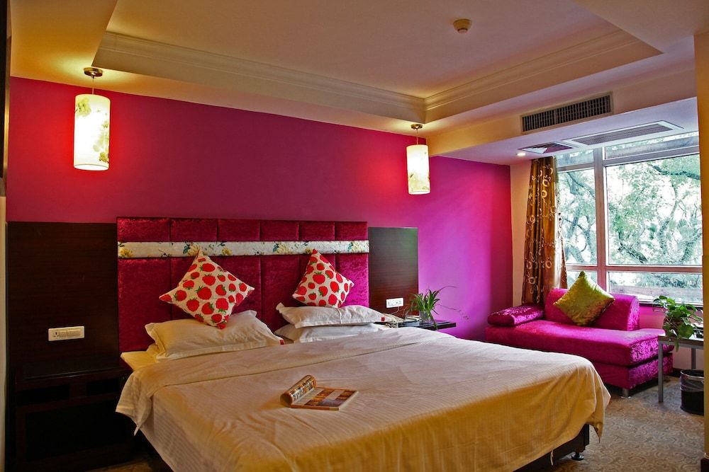 Double Room, 1 King Bed, River View