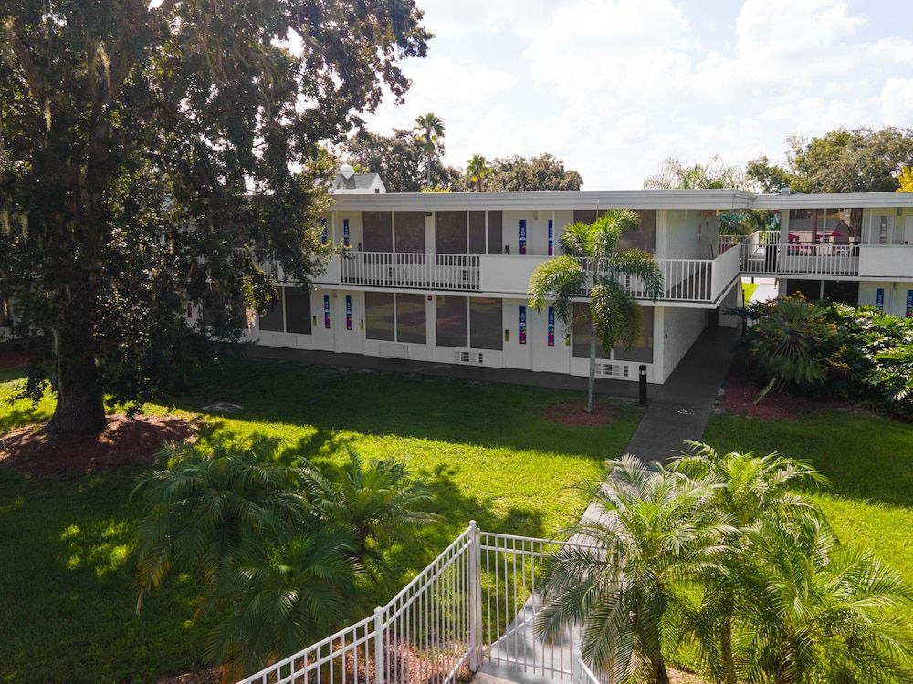 undefined Baymont by Wyndham Orlando Lake Buena Vista South 4