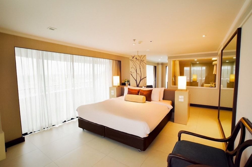 Deluxe Room, 1 Double Bed, Corner