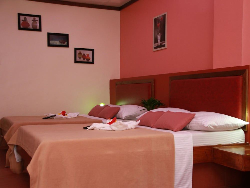 BADLADZ Beach and Dive Resort Queen Pool Suite with Promo Breakfast