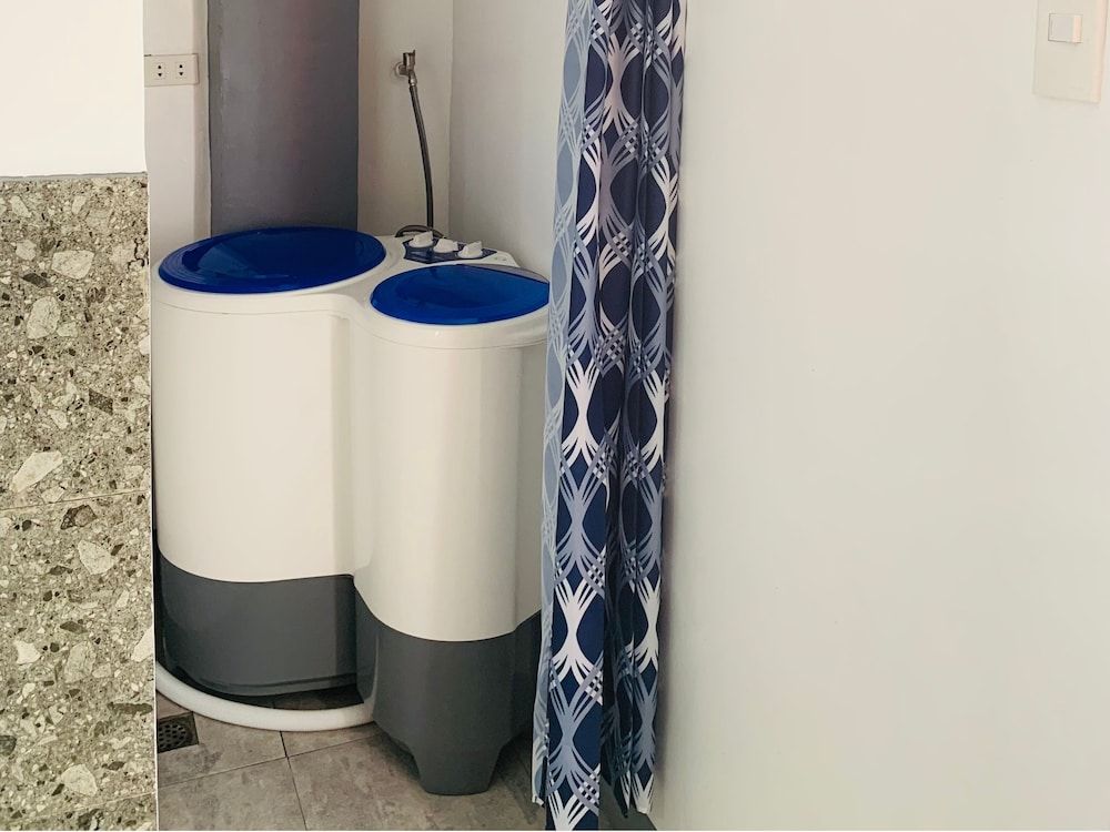 BADLADZ Beach and Dive Resort Luxury Condo, 1 King Bed, Ocean View, Poolside 6