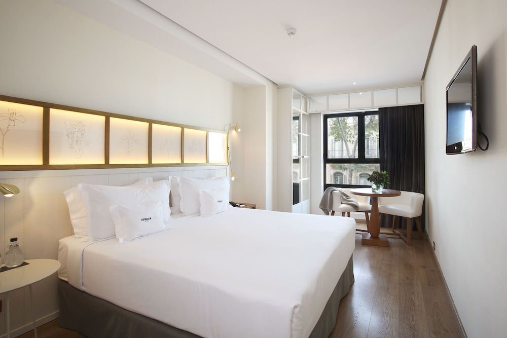 Ofelias Hotel Standard Double Room 4