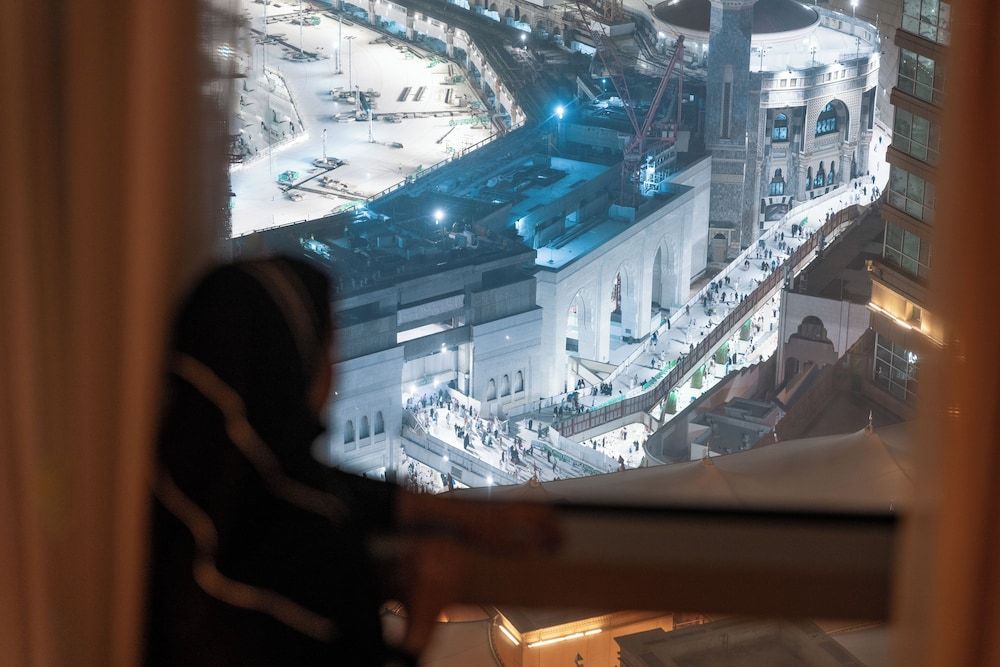 Classic Room, 2 Single Size Beds, Haram View