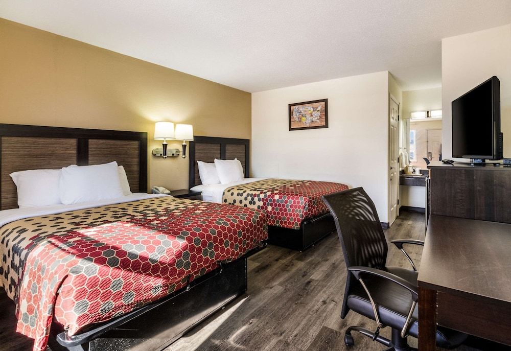 Room, 2 Queen Beds, Non Smoking