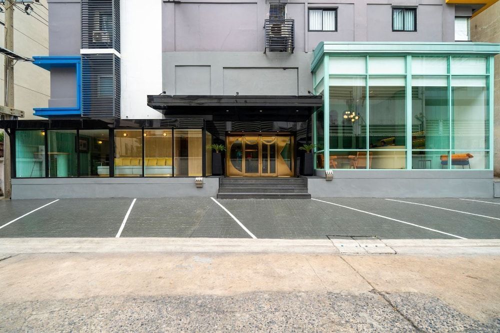 undefined Myhotel CMYK Ratchada 2