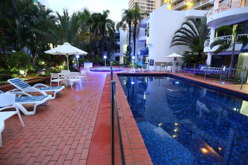 undefined St Tropez Apartments 9