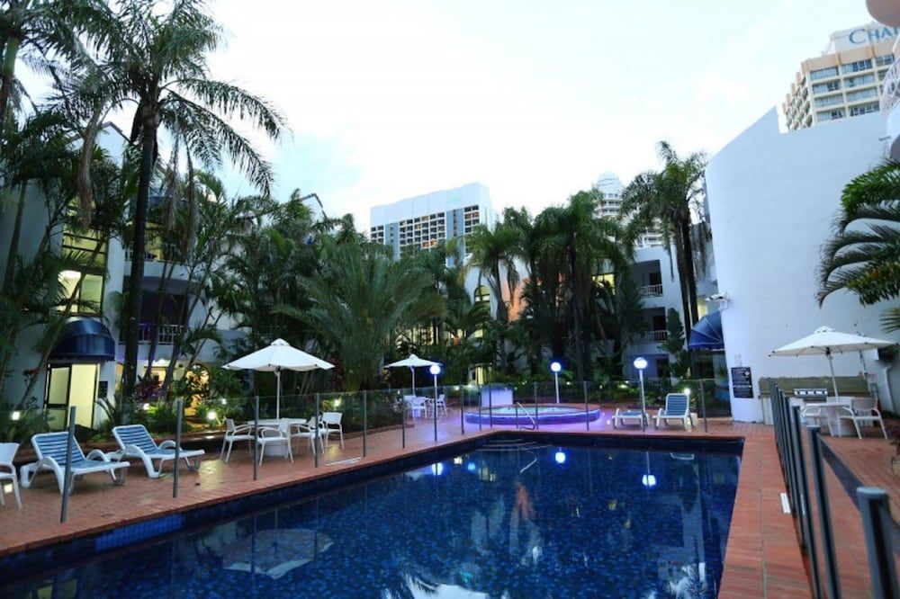 undefined St Tropez Apartments 8