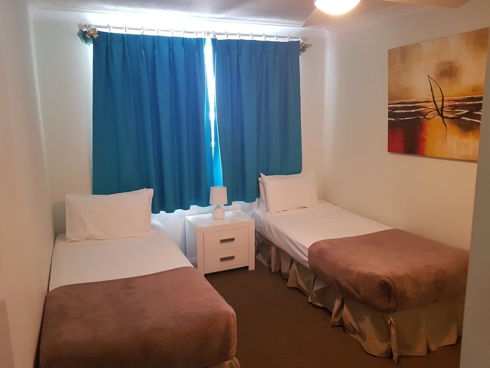 St Tropez Apartments 2 Bedroom Apartment 2