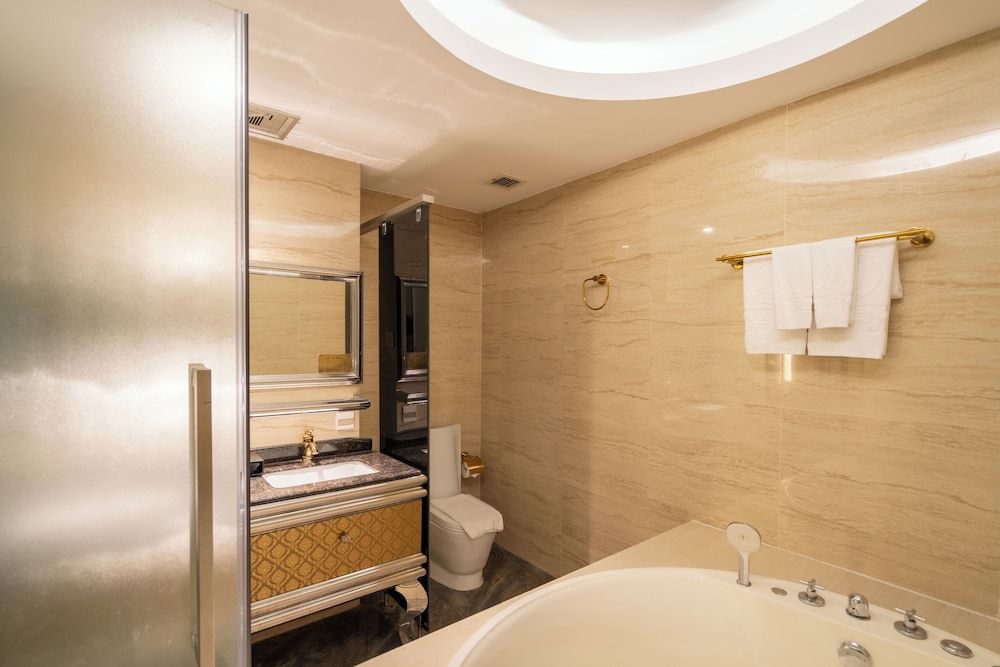 A&EM Hotel 44 Phan Boi Chau VIP Room 5