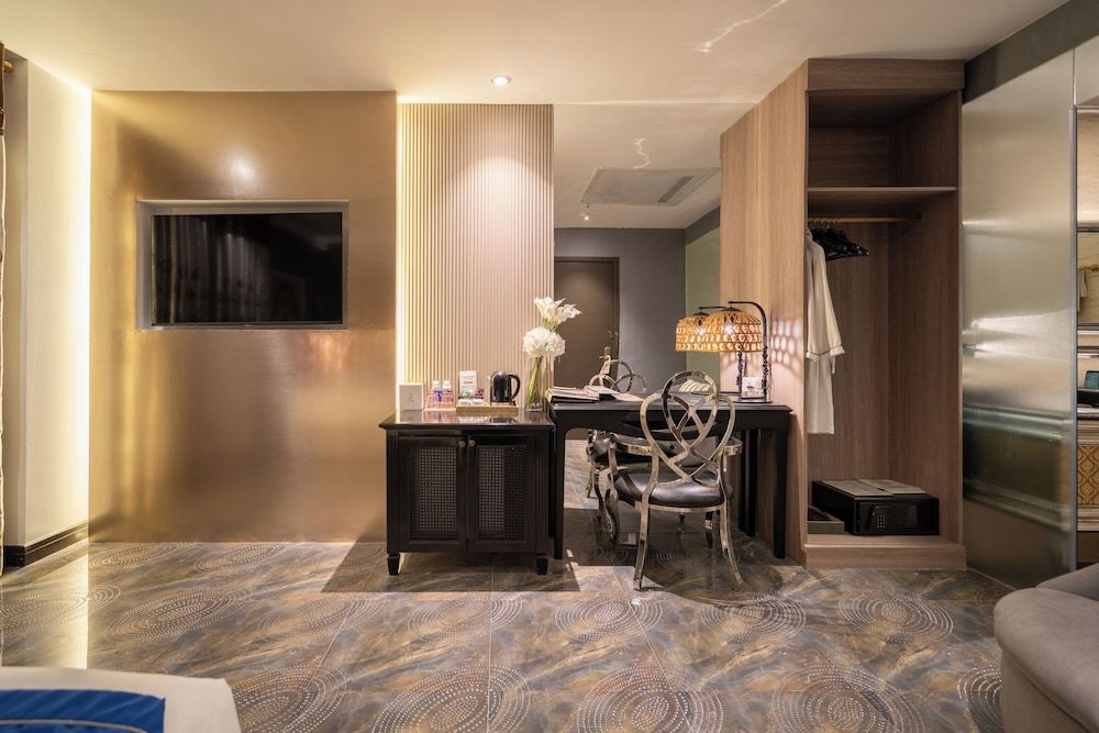 A&EM Hotel 44 Phan Boi Chau VIP Room 7