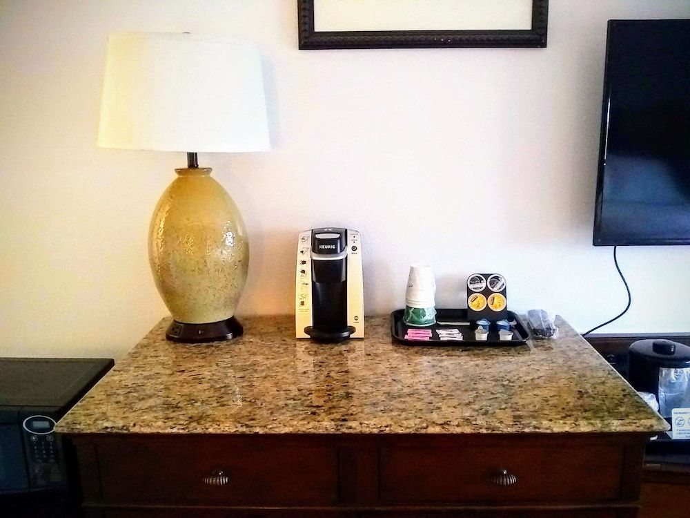 GuestHouse Enumclaw Premium Room, 1 King Bed, Non Smoking 13