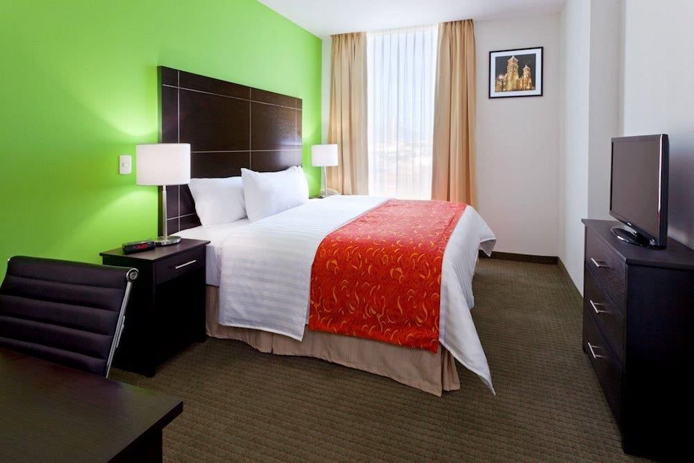 Room, 1 King Bed, Non Smoking