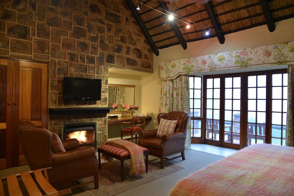 Walkersons Hotel & Spa Classic Room 9