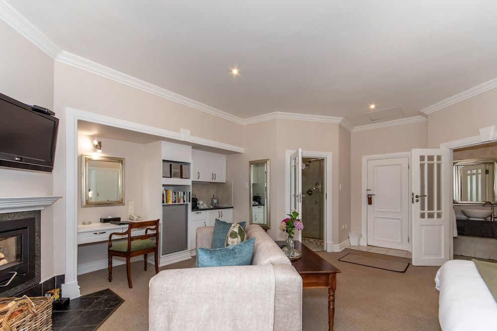 Walkersons Hotel & Spa Luxury Room 14