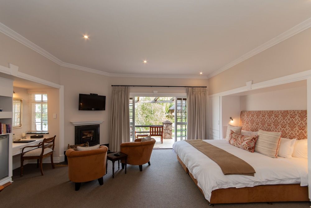 Walkersons Hotel & Spa Luxury Room 4