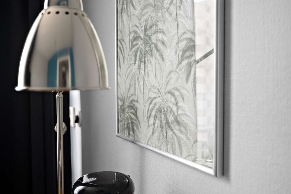Palm Tree Hotel, Best Western Signature Collection Standard Room, 1 Twin Bed, Non Smoking 4