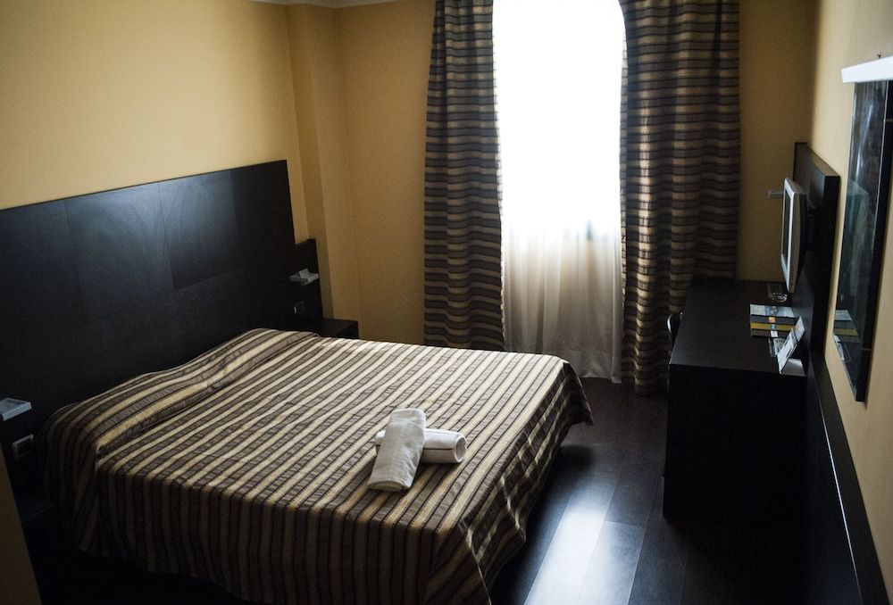 Vercelli Palace Hotel Comfort Double Room Single Use 3