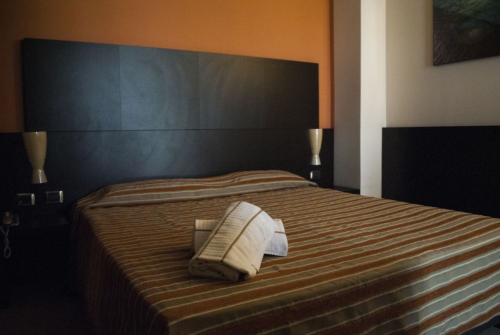 Vercelli Palace Hotel Comfort Double Room Single Use